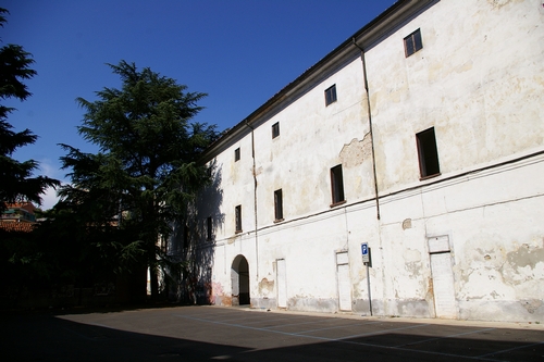 Foto Caserma Colli di Felizzano ad AstiCaserma Colli di Felizzano_09